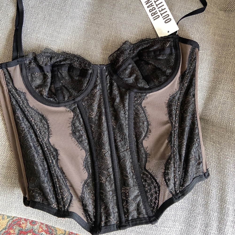 black urban corset